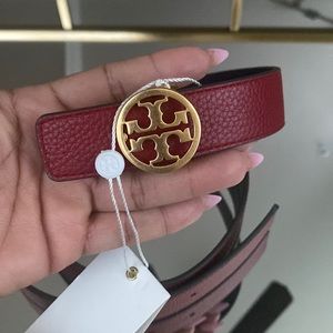 TORY BURCH BRAND NEW WITH TAG RED BELT SIZE MEDIUM